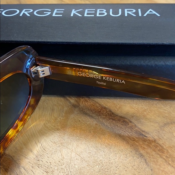 Brand New! George Keburia sunglasses - Picture 4 of 5